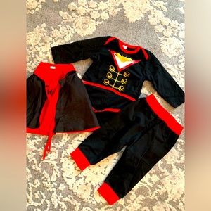 6-12 months Baby Dracula infant Halloween costume with cape